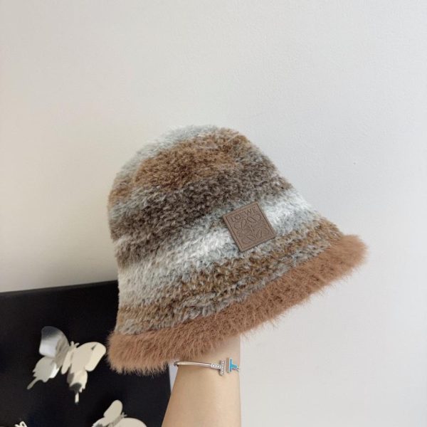 repliche,replica,perfette,siti di,affidabili,migliori siti,dove comprare,1:1,scarpe da ginnastica LOEWE nuovo cappello da bacino in peluche