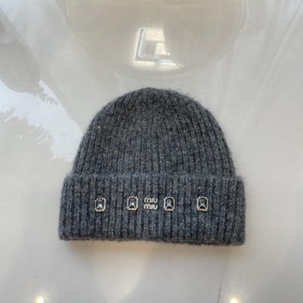 repliche,replica,perfette,siti di,affidabili,migliori siti,dove comprare,1:1,scarpe da ginnastica MiuMiu nuovo cappello lavorato a maglia sciolto dai colori vivaci