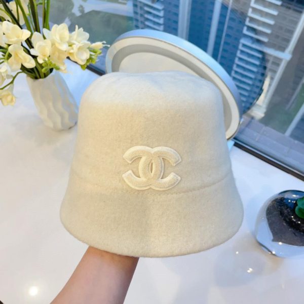 repliche,replica,perfette,siti di,affidabili,migliori siti,dove comprare,1:1,scarpe da ginnastica Cappello a secchiello Chanel in lana nuova, piccolo cappello a secchiello piatto