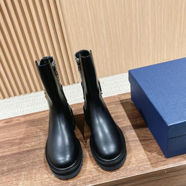 repliche,replica,perfette,siti di,affidabili,migliori siti,dove comprare,1:1,scarpe da ginnastica Stivali lunghi con spacco e perline Dior