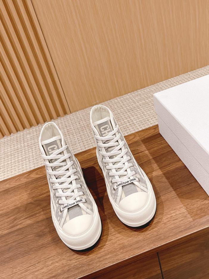 repliche,replica,perfette,siti di,affidabili,migliori siti,dove comprare,1:1,scarpe da ginnastica Scarpe Dior alte in tela con suola spessa ricamate per presbiopia repliche,replica,perfette,siti di,affidabili,migliori siti,dove comprare,1:1,scarpe da ginnastica Scarpe Dior alte in tela con suola spessa ricamate per presbiopia