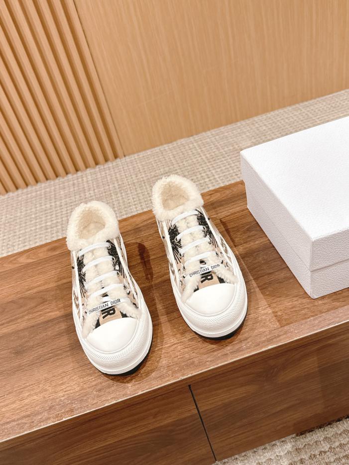 repliche,replica,perfette,siti di,affidabili,migliori siti,dove comprare,1:1,scarpe da ginnastica Scarpe Dior in tela con plateau in lana repliche,replica,perfette,siti di,affidabili,migliori siti,dove comprare,1:1,scarpe da ginnastica Scarpe Dior in tela con plateau in lana