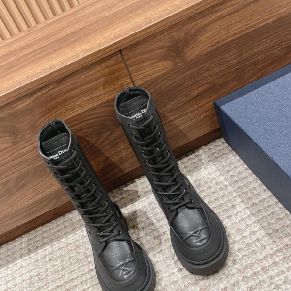 Dior nuovi stivaletti moto da donna autunno e inverno