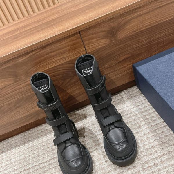Dior nuovi stivaletti moto da donna autunno e inverno
