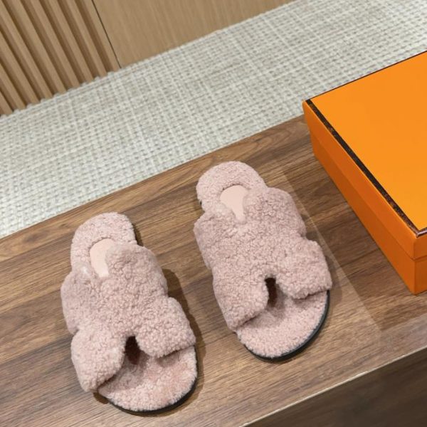 Pantofole Herm猫s modello coppia integrata in pelliccia