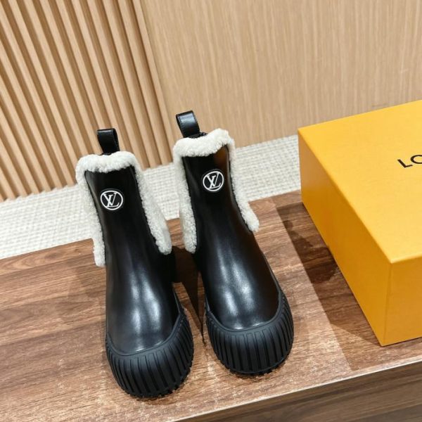 repliche,replica,perfette,siti di,affidabili,migliori siti,dove comprare,1:1,scarpe da ginnastica Stivali LOUIS VUITTON in lana con plateau