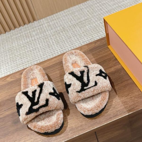 repliche,replica,perfette,siti di,affidabili,migliori siti,dove comprare,1:1,scarpe da ginnastica Pantofole in lana LOUIS VUITTON