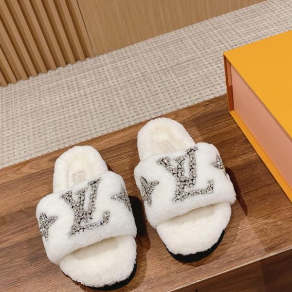 repliche,replica,perfette,siti di,affidabili,migliori siti,dove comprare,1:1,scarpe da ginnastica Pantofole in lana LOUIS VUITTON