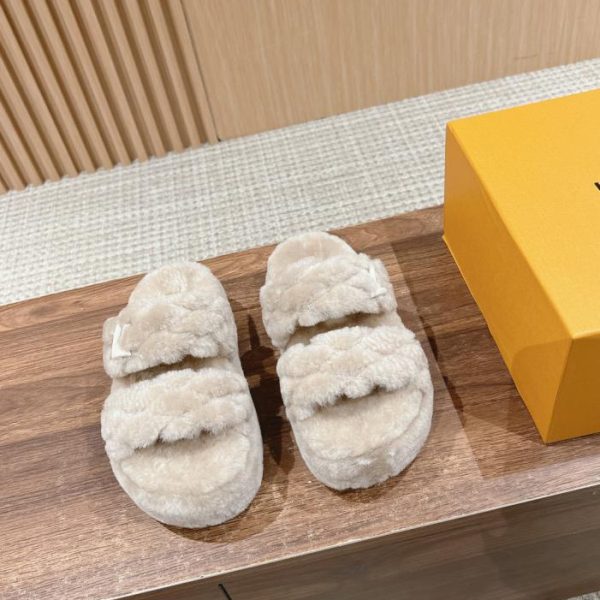 repliche,replica,perfette,siti di,affidabili,migliori siti,dove comprare,1:1,scarpe da ginnastica Pantofole LOUIS VUITTON in lana nuova