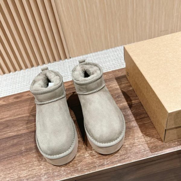 repliche,replica,perfette,siti di,affidabili,migliori siti,dove comprare,1:1,scarpe da ginnastica Stivali da neve Ugg suole spesse: