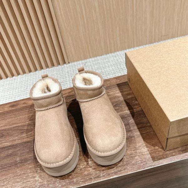 repliche,replica,perfette,siti di,affidabili,migliori siti,dove comprare,1:1,scarpe da ginnastica Stivali da neve Ugg suole spesse: