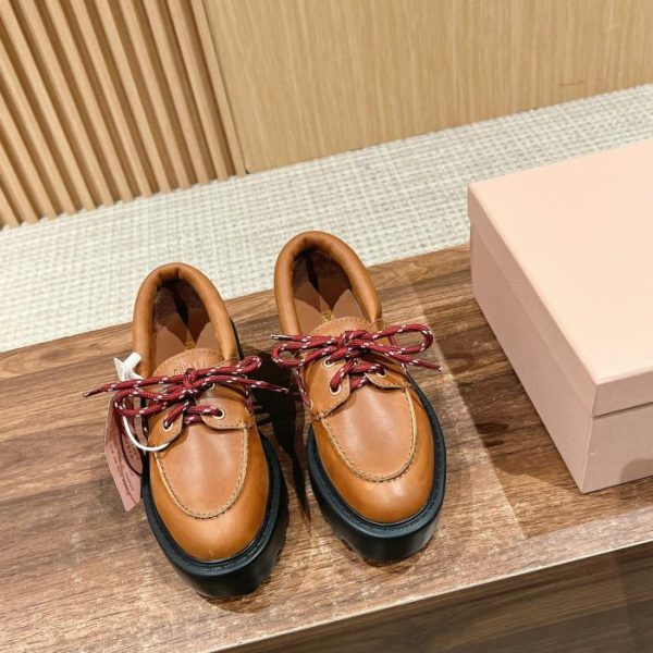 Mocassini MiuMiu con suola spessa