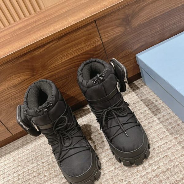 repliche,replica,perfette,siti di,affidabili,migliori siti,dove comprare,1:1,scarpe da ginnastica Doposci da donna Prada in piuma