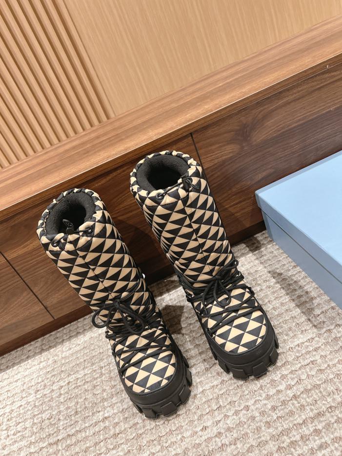 repliche,replica,perfette,siti di,affidabili,migliori siti,dove comprare,1:1,scarpe da ginnastica Doposci da donna Prada in piuma repliche,replica,perfette,siti di,affidabili,migliori siti,dove comprare,1:1,scarpe da ginnastica Doposci da donna Prada in piuma