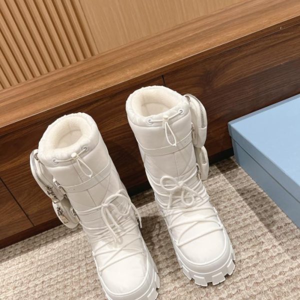 repliche,replica,perfette,siti di,affidabili,migliori siti,dove comprare,1:1,scarpe da ginnastica Doposci da donna Prada in piuma