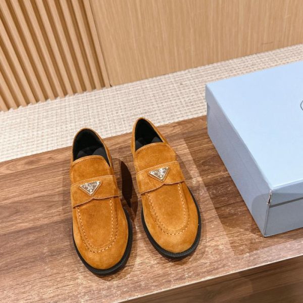 repliche,replica,perfette,siti di,affidabili,migliori siti,dove comprare,1:1,scarpe da ginnastica mocassini Prada)