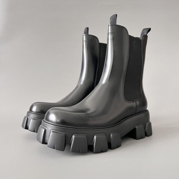 PRADA Stivaletti Chelsea Monolith neri