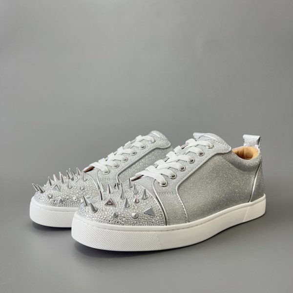 repliche,replica,perfette,siti di,affidabili,migliori siti,dove comprare,1:1,scarpe da ginnastica Christian Louboutin Louis Junior Spikes Studded Scarpe da ginnastica basse Argento