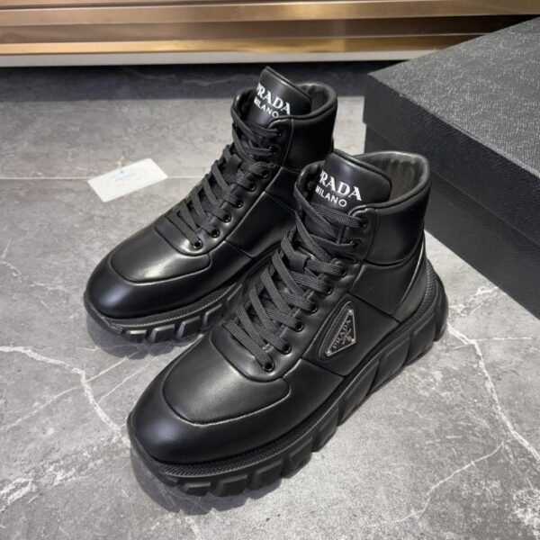 Scarpe da ginnastica alte Prada