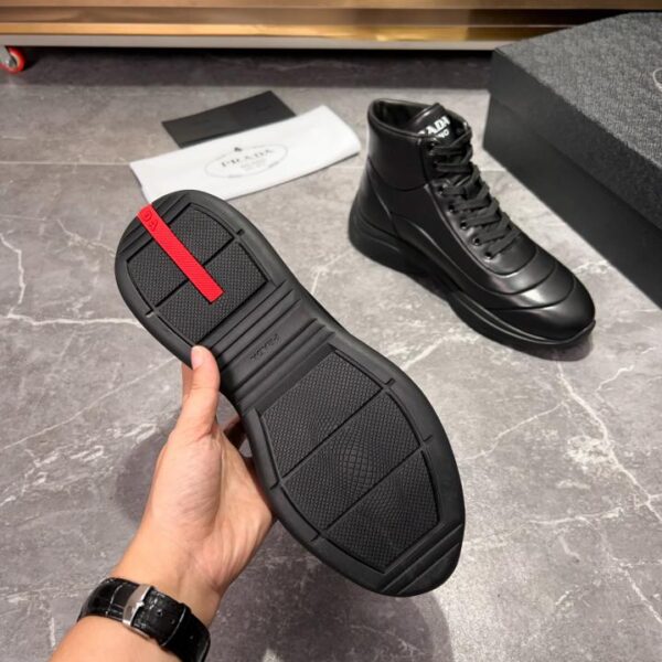 Scarpe da ginnastica alte Prada