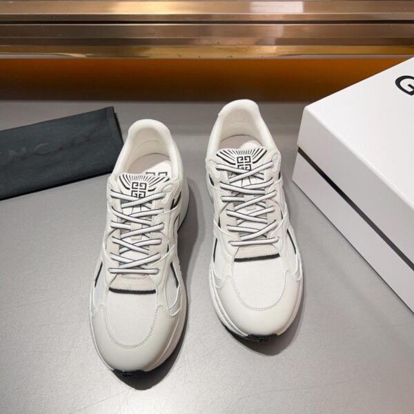 repliche,replica,perfette,siti di,affidabili,migliori siti,dove comprare,1:1,scarpe da ginnastica Sneakers casual da uomo con suola spessa di Givenchy