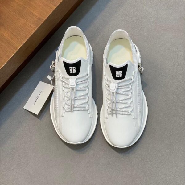 Sneaker da jogging basse con cuscino d'aria di Givenchy Spectre