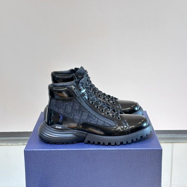 Stivaletti Yuan Dior Combat