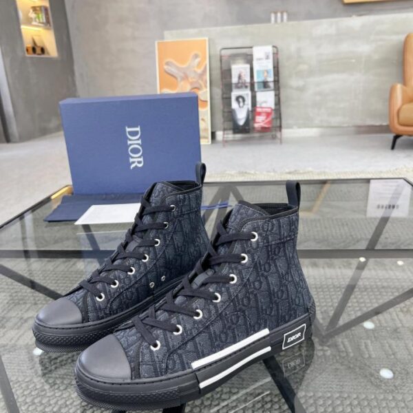 repliche,replica,perfette,siti di,affidabili,migliori siti,dove comprare,1:1,scarpe da ginnastica  Coppia di stivali alti Christian Dior