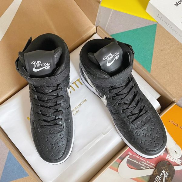repliche,replica,perfette,siti di,affidabili,migliori siti,dove comprare,1:1,scarpe da ginnastica [Sneakers sportive congiunte LV x Nike Air Force 1 per coppie