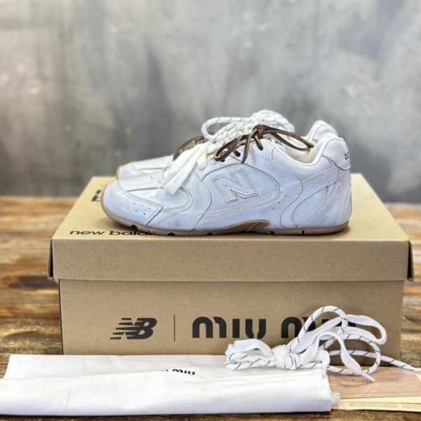 repliche,replica,perfette,siti di,affidabili,migliori siti,dove comprare,1:1,scarpe da ginnastica [Versione top] Sneakers MiuMiu x New Balance 530 joint