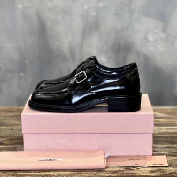 repliche,replica,perfette,siti di,affidabili,migliori siti,dove comprare,1:1,scarpe da ginnastica [Versione top] MiuMiu nuovi mocassini autunnali e invernali