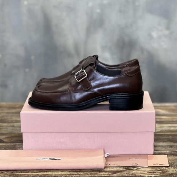 repliche,replica,perfette,siti di,affidabili,migliori siti,dove comprare,1:1,scarpe da ginnastica [Versione top] MiuMiu nuovi mocassini autunnali e invernali