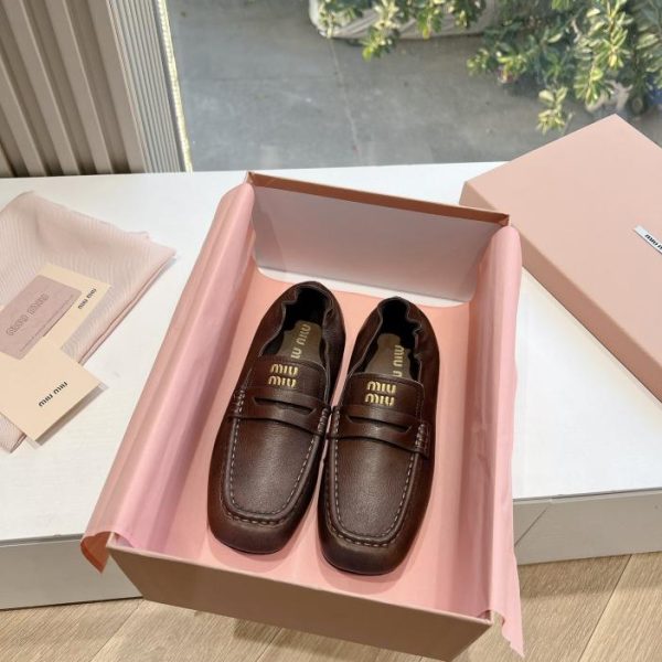 repliche,replica,perfette,siti di,affidabili,migliori siti,dove comprare,1:1,scarpe da ginnastica Mocassini Miu Miu versione top G027