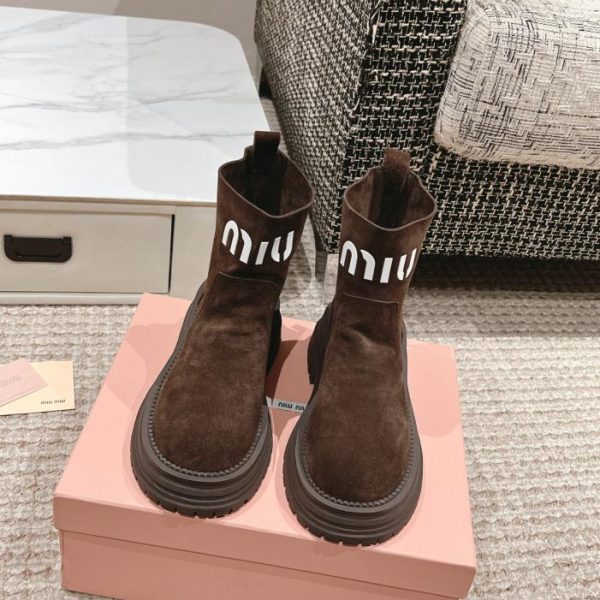 repliche,replica,perfette,siti di,affidabili,migliori siti,dove comprare,1:1,scarpe da ginnastica Miu Miu nuovi stivali casual autunnali e invernali