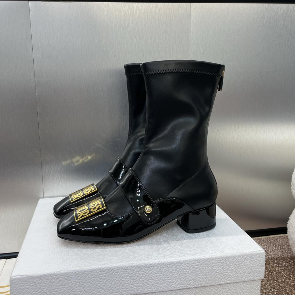 repliche,replica,perfette,siti di,affidabili,migliori siti,dove comprare,1:1,scarpe da ginnastica I nuovi stivali da cavaliere alti in stile punk Belle-D di Dior da donna repliche,replica,perfette,siti di,affidabili,migliori siti,dove comprare,1:1,scarpe da ginnastica I nuovi stivali da cavaliere alti in stile punk Belle-D di Dior da donna