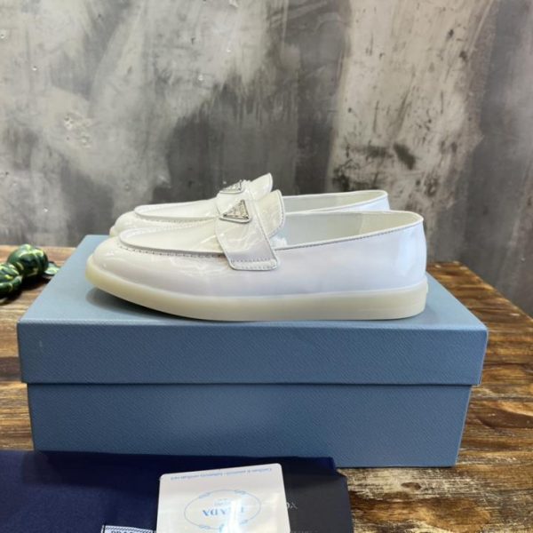 repliche,replica,perfette,siti di,affidabili,migliori siti,dove comprare,1:1,scarpe da ginnastica [Versione top] Gli ultimi mocassini di PRADA
