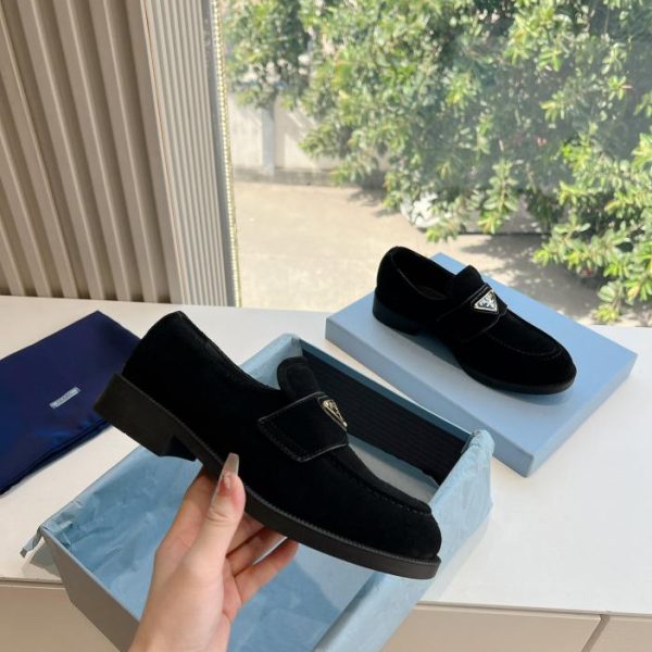 repliche,replica,perfette,siti di,affidabili,migliori siti,dove comprare,1:1,scarpe da ginnastica G011 PRADA nuove scarpe in lana con logo triangolo autunno e inverno
