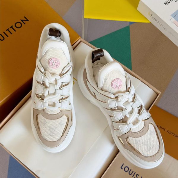 repliche,replica,perfette,siti di,affidabili,migliori siti,dove comprare,1:1,scarpe da ginnastica Scarpe classiche da papà Louis Vuitton Archlight
