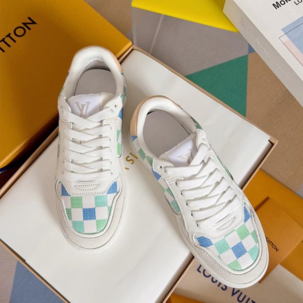 repliche,replica,perfette,siti di,affidabili,migliori siti,dove comprare,1:1,scarpe da ginnastica Coppia di modelli della serie LV STADIUM scarpe sportive casual scarpe bianche