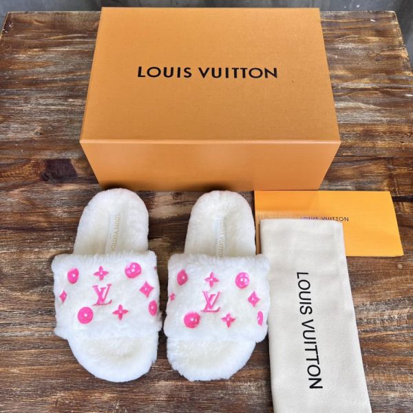 repliche,replica,perfette,siti di,affidabili,migliori siti,dove comprare,1:1,scarpe da ginnastica [Versione top] Pantofole in lana nuova Louis Vuitton