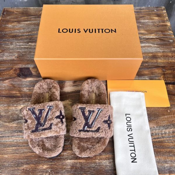 repliche,replica,perfette,siti di,affidabili,migliori siti,dove comprare,1:1,scarpe da ginnastica [Versione top] Pantofole in lana nuova Louis Vuitton