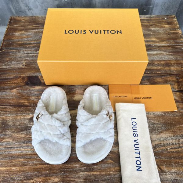 repliche,replica,perfette,siti di,affidabili,migliori siti,dove comprare,1:1,scarpe da ginnastica [Versione top] Pantofole classiche in pelliccia autunnali Louis Vuitton