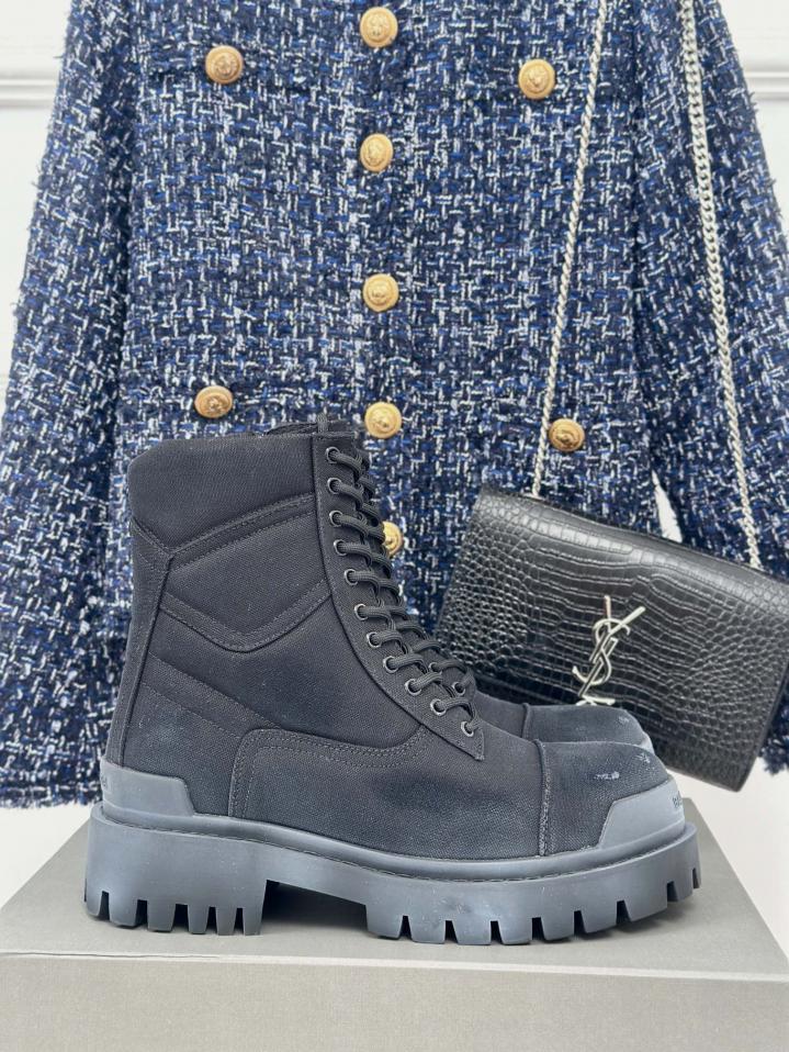 repliche,replica,perfette,siti di,affidabili,migliori siti,dove comprare,1:1,scarpe da ginnastica Balenciaga classici stivali Martin da coppia autunnali e invernali con la suola spessa repliche,replica,perfette,siti di,affidabili,migliori siti,dove comprare,1:1,scarpe da ginnastica Balenciaga classici stivali Martin da coppia autunnali e invernali con la suola spessa