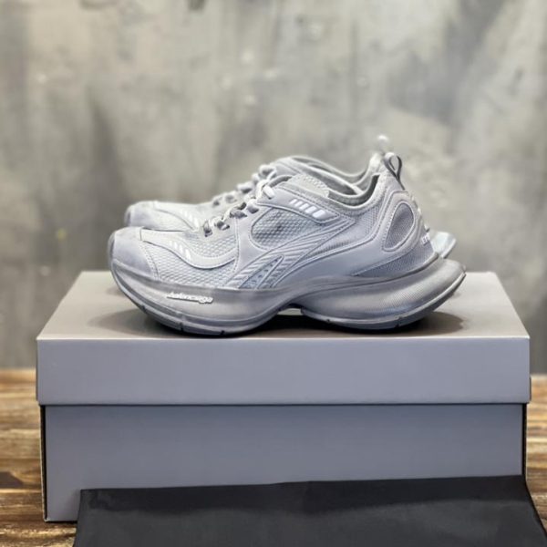 repliche,replica,perfette,siti di,affidabili,migliori siti,dove comprare,1:1,scarpe da ginnastica [Versione Top] Modello di coppia della serie Balenciaga Circuit 12.5