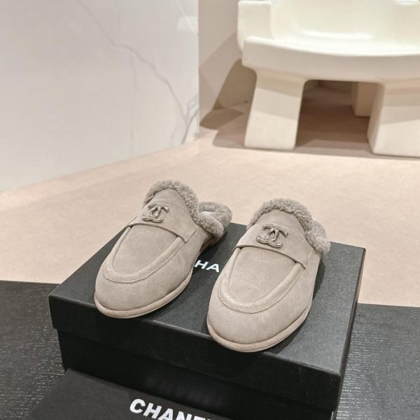Sandali Chanel in lana di alta qualità