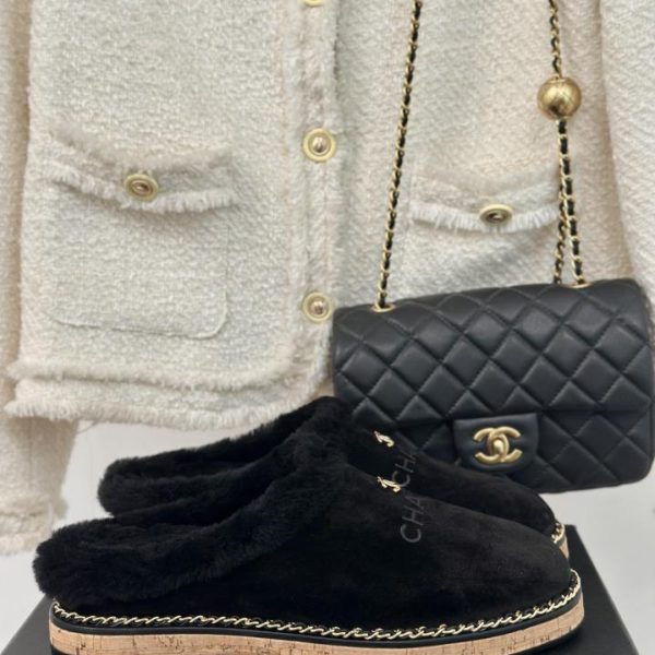 repliche,replica,perfette,siti di,affidabili,migliori siti,dove comprare,1:1,scarpe da ginnastica CHANE nuove ciabatte in lana doppia C autunno inverno