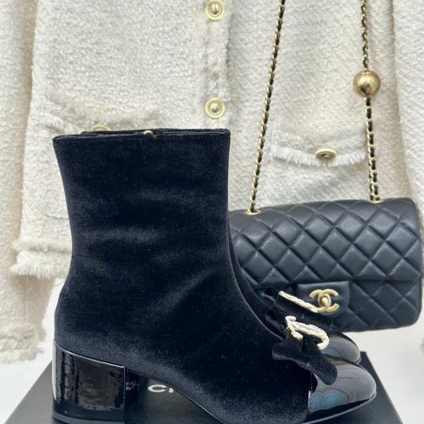 repliche,replica,perfette,siti di,affidabili,migliori siti,dove comprare,1:1,scarpe da ginnastica CHANE classici stivali corti con tacco spesso e doppia C con fiocco autunno e inverno