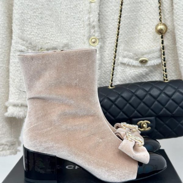 repliche,replica,perfette,siti di,affidabili,migliori siti,dove comprare,1:1,scarpe da ginnastica CHANE stivali corti classici con tacco spesso e doppia C con fiocco autunno e inverno