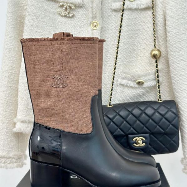 repliche,replica,perfette,siti di,affidabili,migliori siti,dove comprare,1:1,scarpe da ginnastica CHANE classici stivali corti con tacco spesso doppia C autunno e inverno