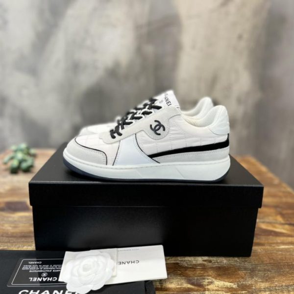 repliche,replica,perfette,siti di,affidabili,migliori siti,dove comprare,1:1,scarpe da ginnastica [Versione top] Le nuove sneakers casual di Chanel con ricamo elettrico in maglia
